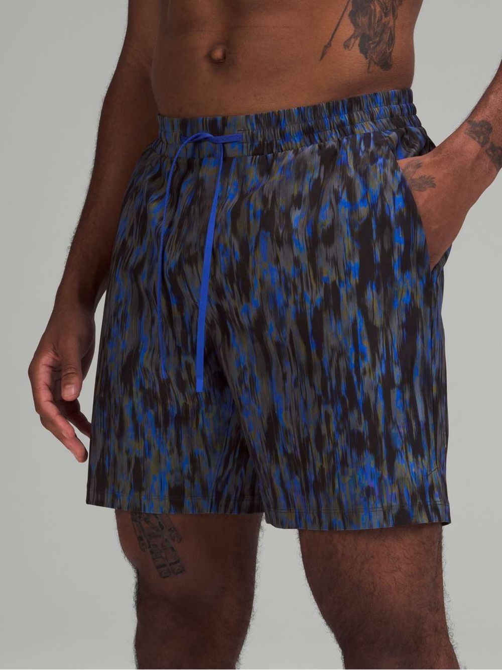 Lululemon Channel Cross Swim Short 7"
Breaking Waves Multi Size M NWOT